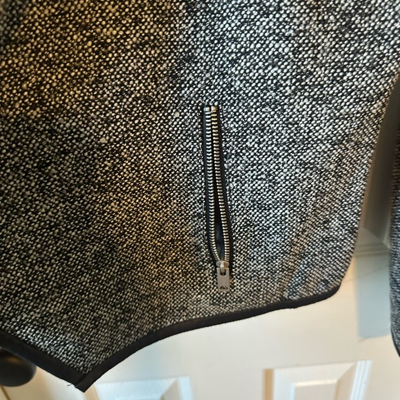 Women's Gray Sweater - Picture 4 of 6